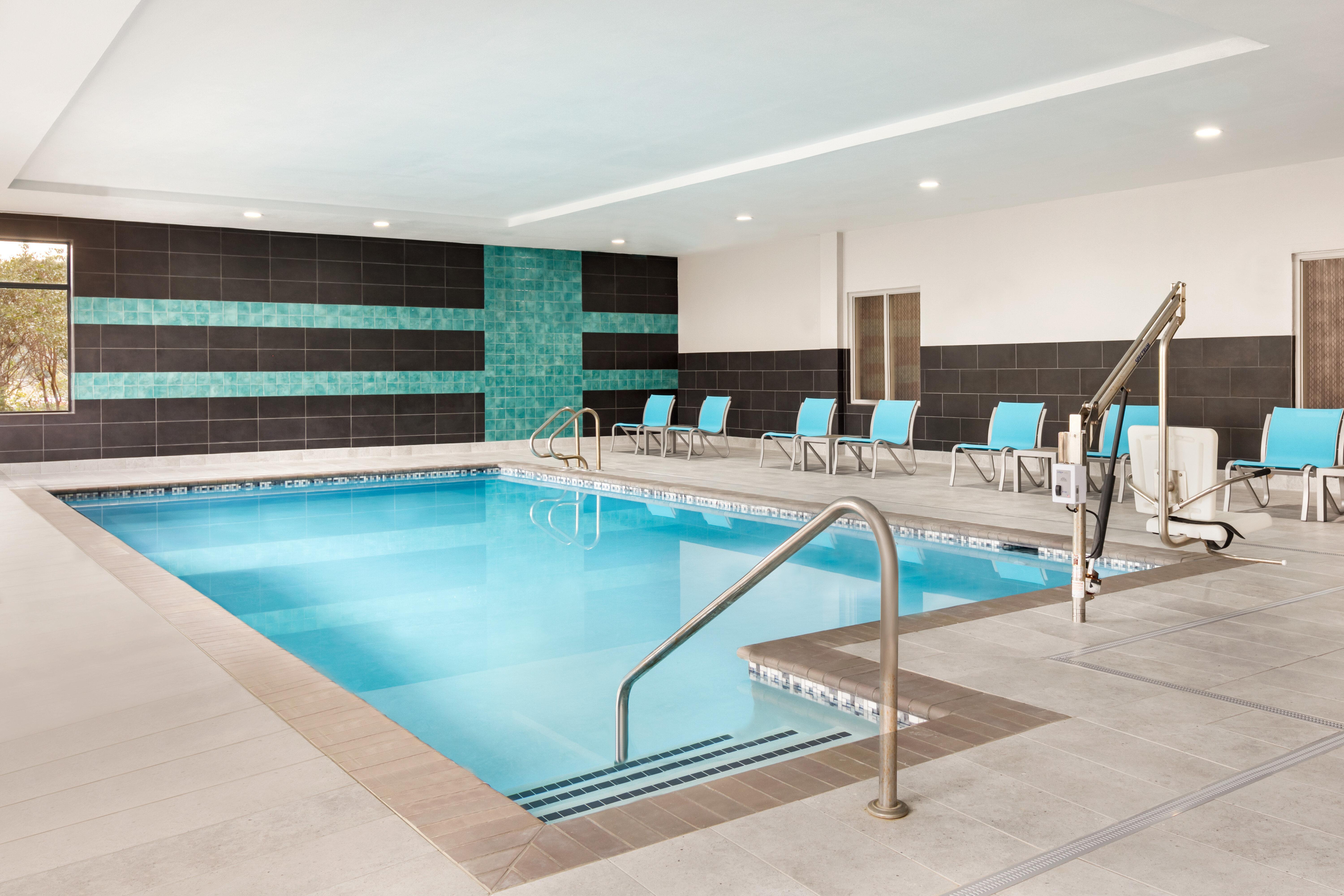 Holiday Inn Express Hotel & Suites Norfolk Airport By Ihg מראה חיצוני תמונה
