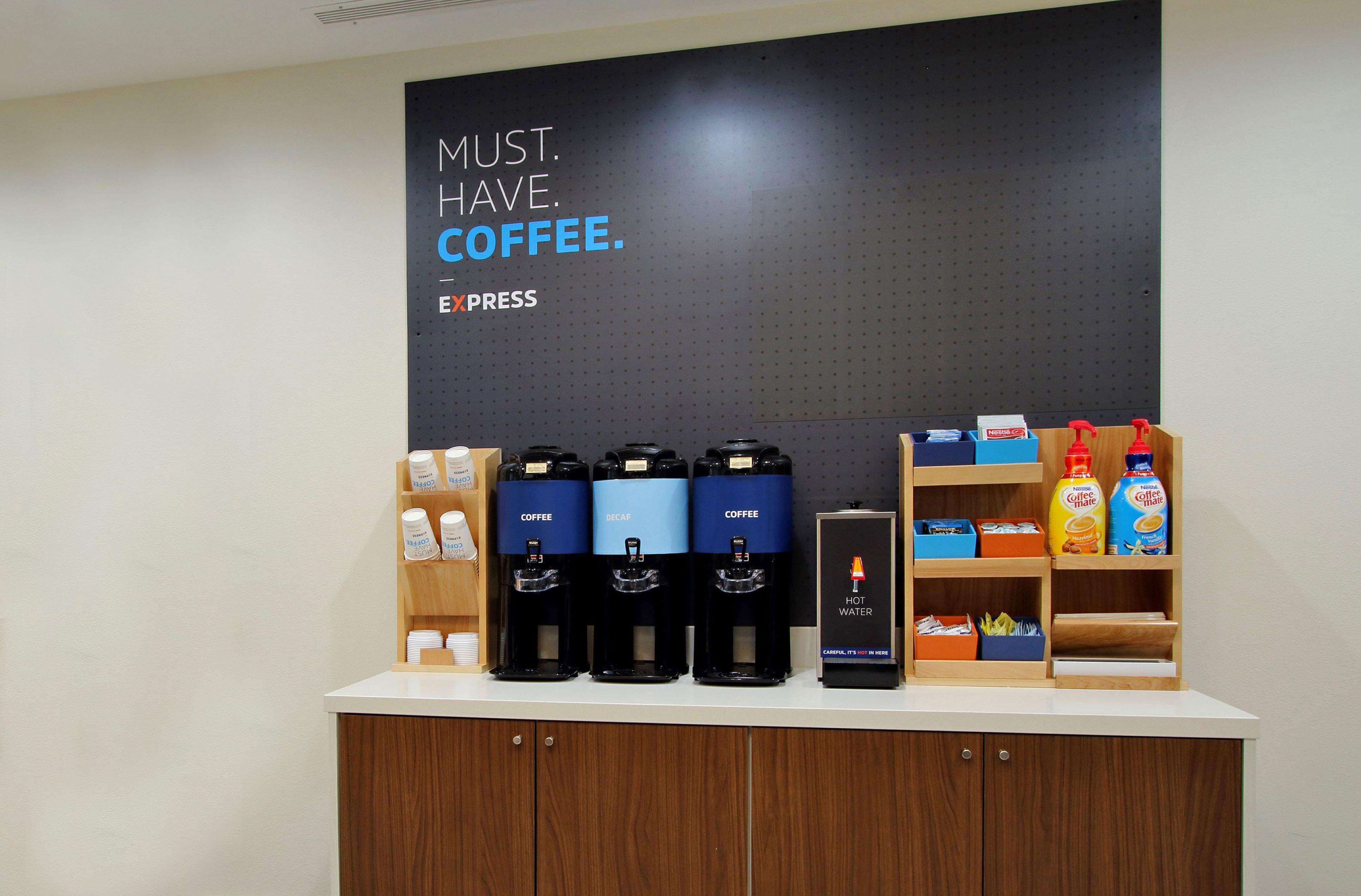 Holiday Inn Express Hotel & Suites Norfolk Airport By Ihg מראה חיצוני תמונה