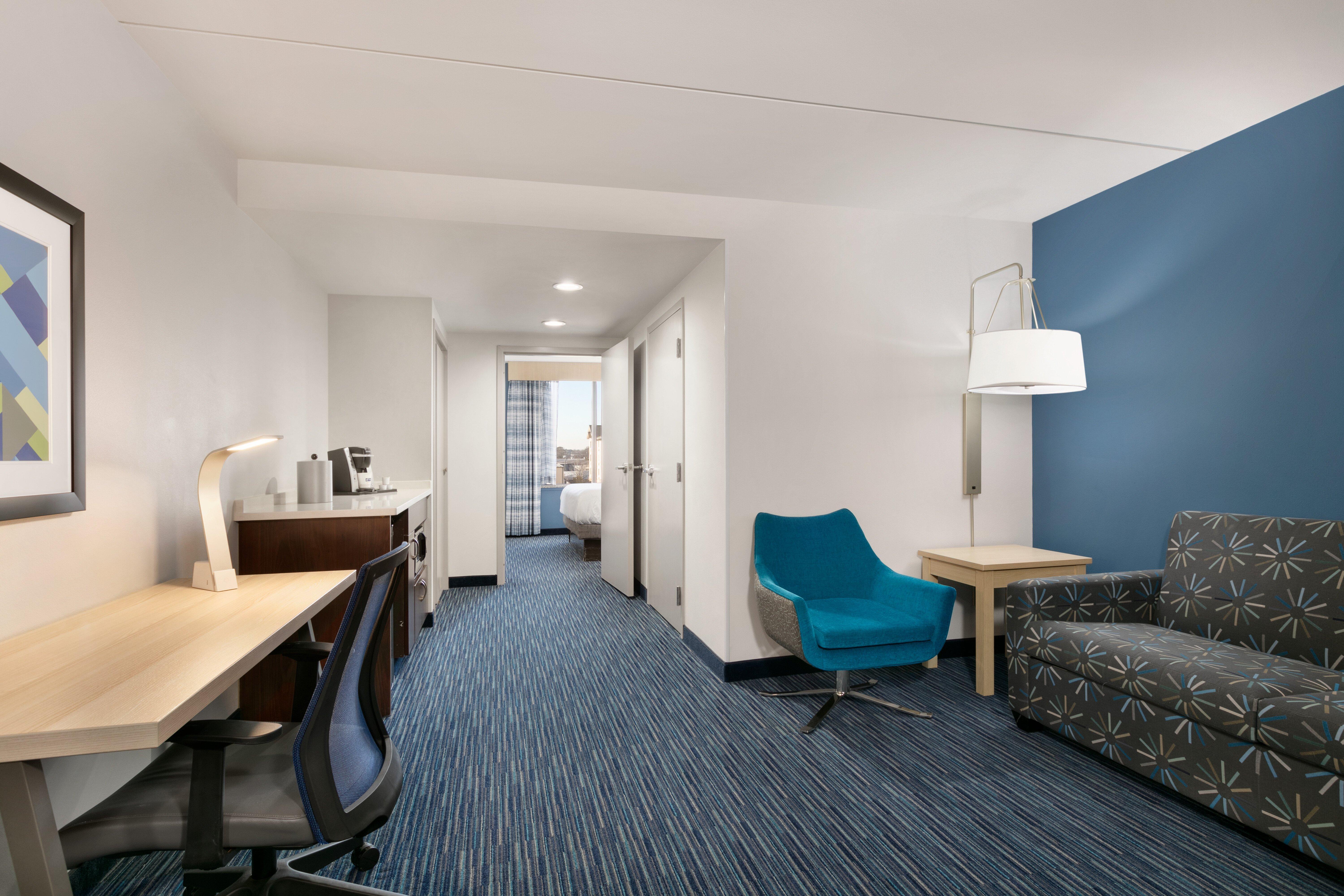 Holiday Inn Express Hotel & Suites Norfolk Airport By Ihg מראה חיצוני תמונה