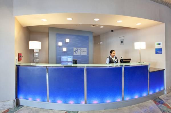 Holiday Inn Express Hotel & Suites Norfolk Airport By Ihg מראה חיצוני תמונה