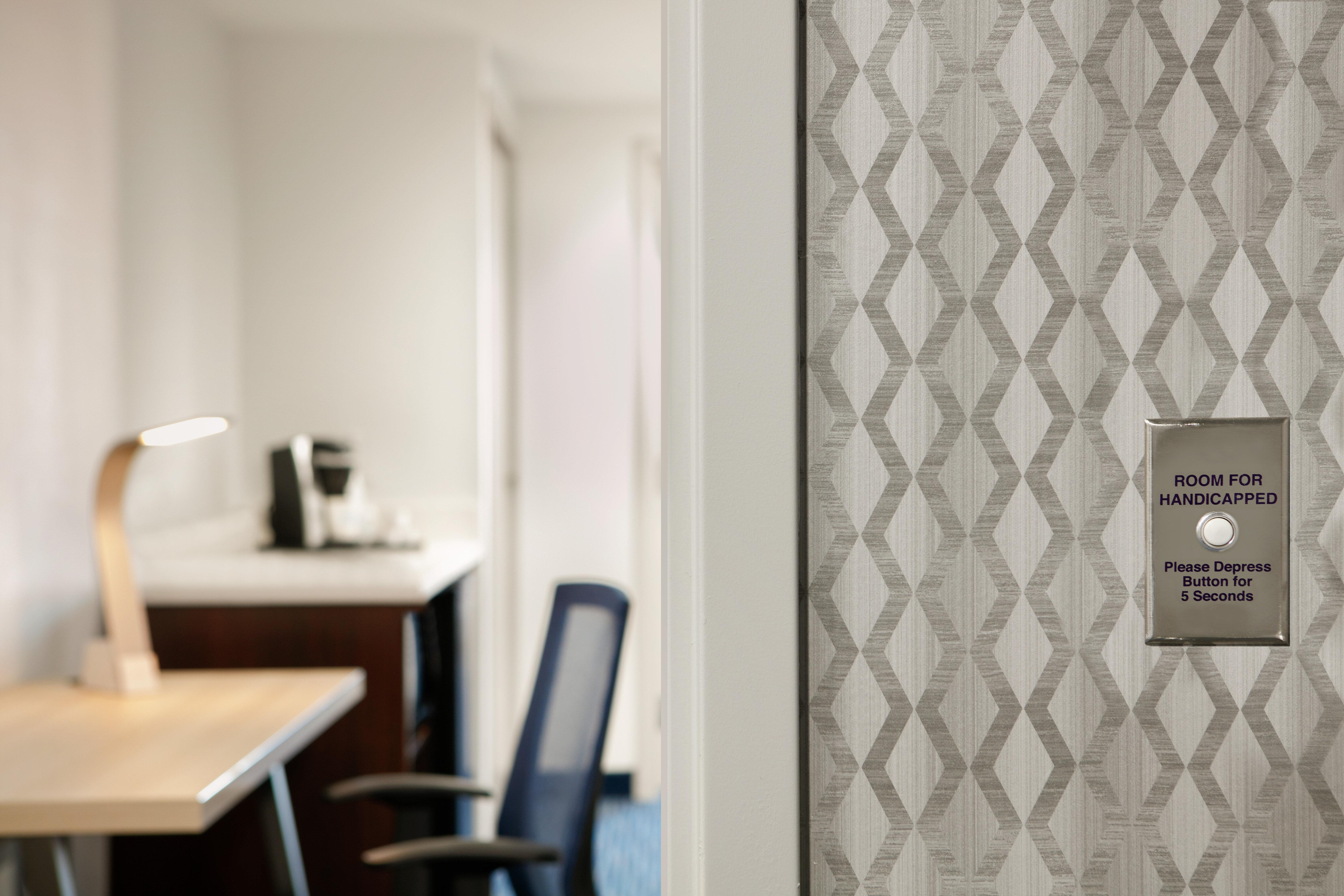 Holiday Inn Express Hotel & Suites Norfolk Airport By Ihg מראה חיצוני תמונה