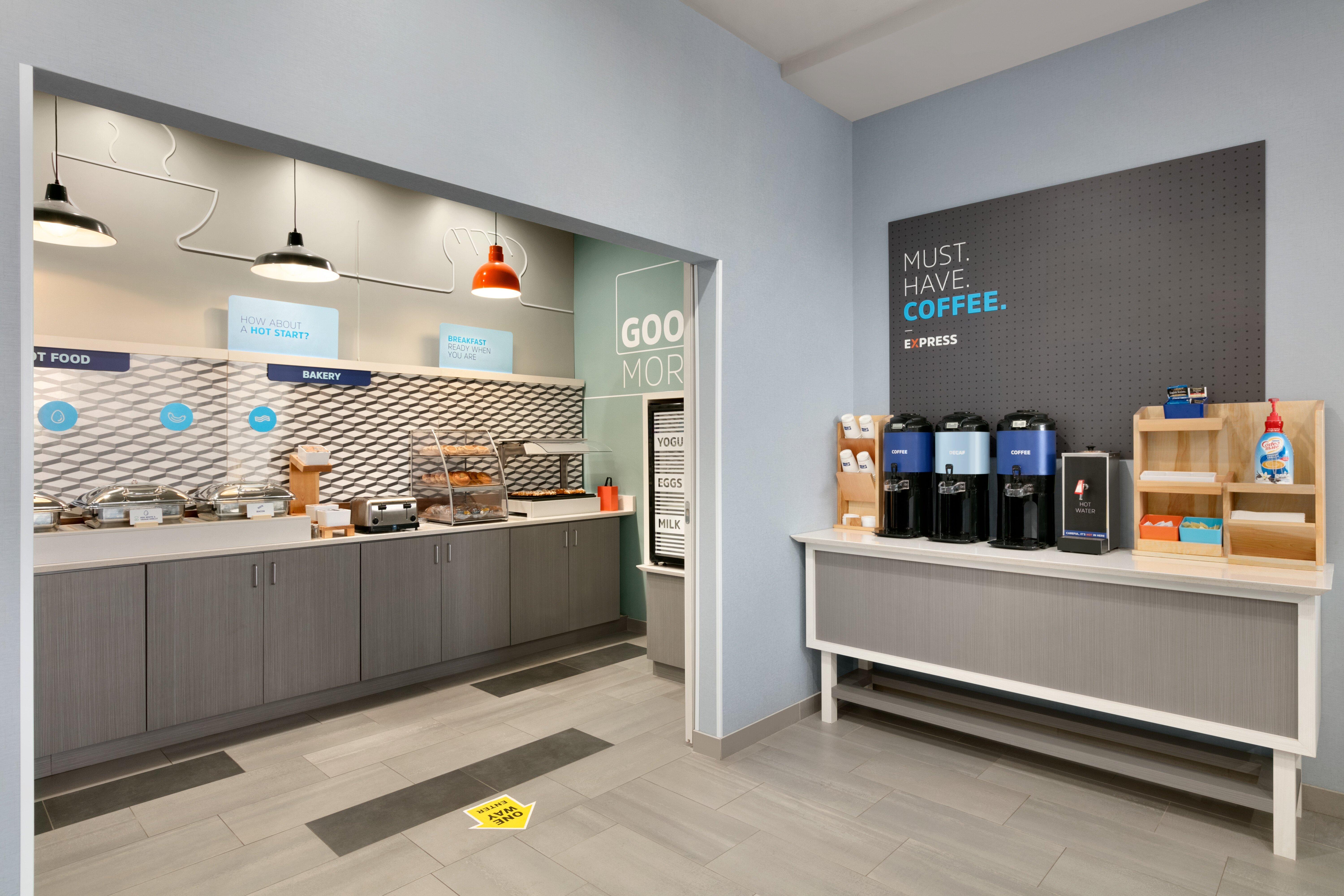 Holiday Inn Express Hotel & Suites Norfolk Airport By Ihg מראה חיצוני תמונה